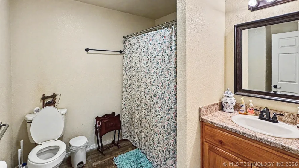 83248 S 4670 ROAD Stilwell, OK 74960