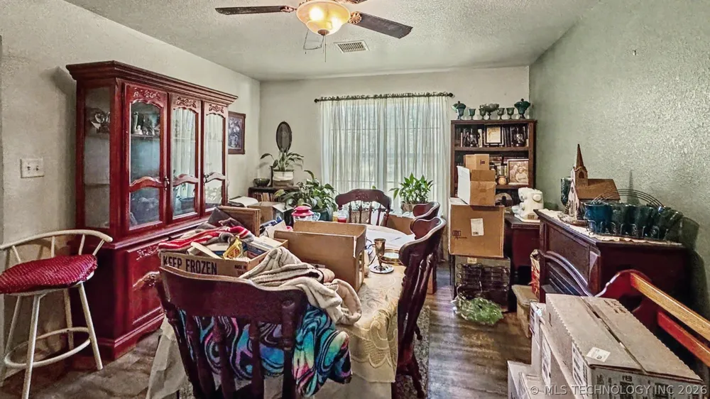 83248 S 4670 ROAD Stilwell, OK 74960
