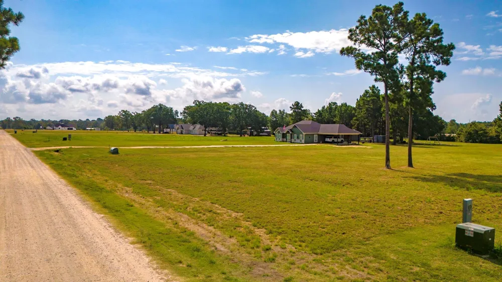 350 Brushy Creek Drive Onalaska, TX 77360
