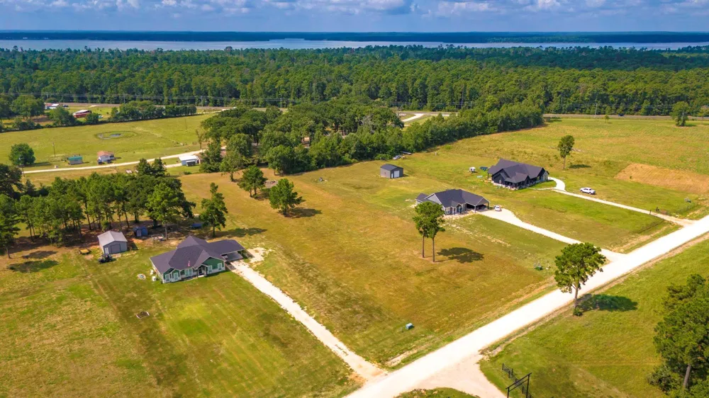 350 Brushy Creek Drive Onalaska, TX 77360