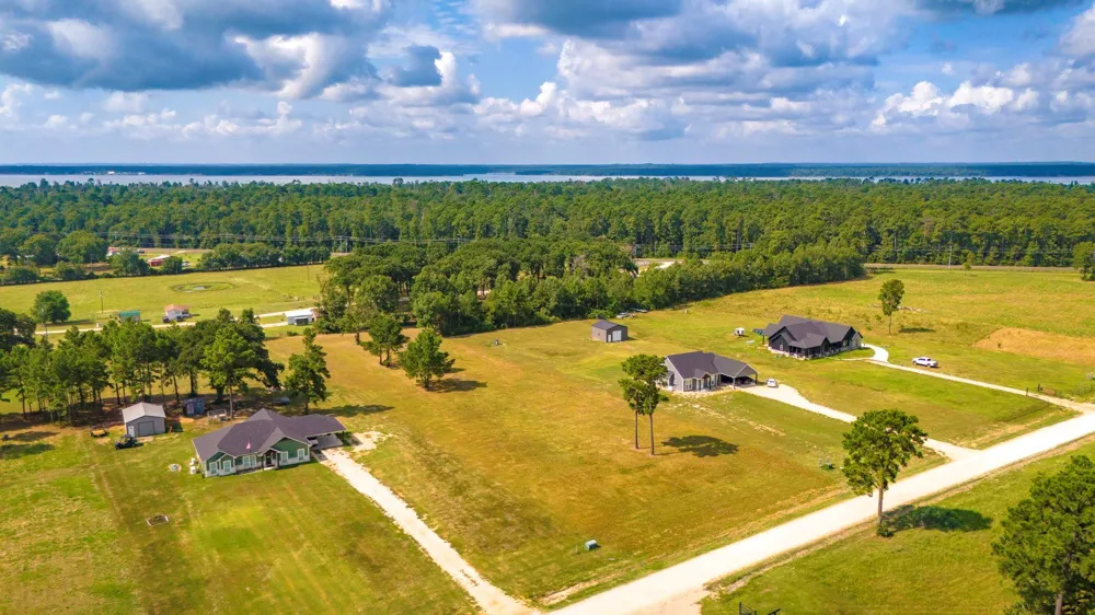 350 Brushy Creek Drive Onalaska, TX 77360