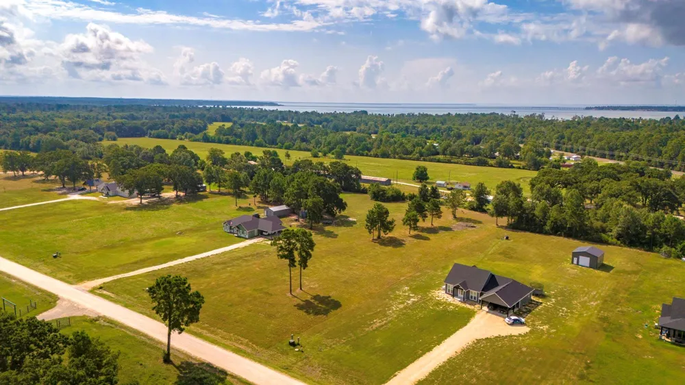 350 Brushy Creek Drive Onalaska, TX 77360