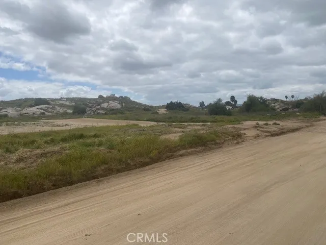 Yucca Rd Perris, CA 92570