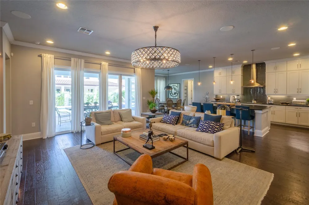 8539 PIPPEN DRIVE Orlando, FL 32836