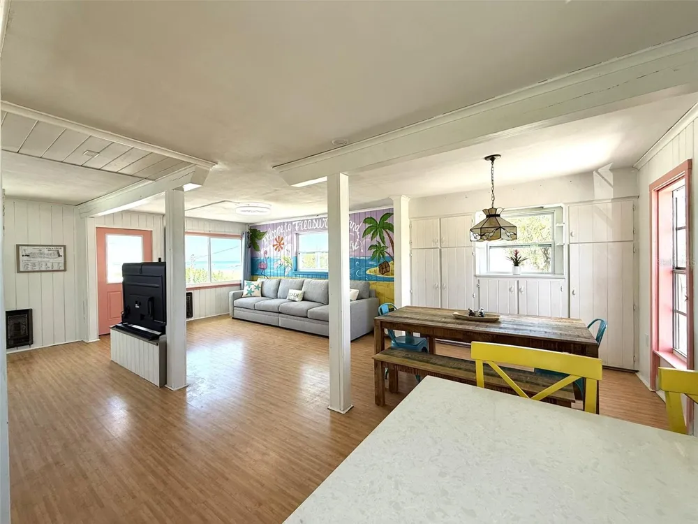 12609 SUNSHINE LANE Treasure Island, FL 33706