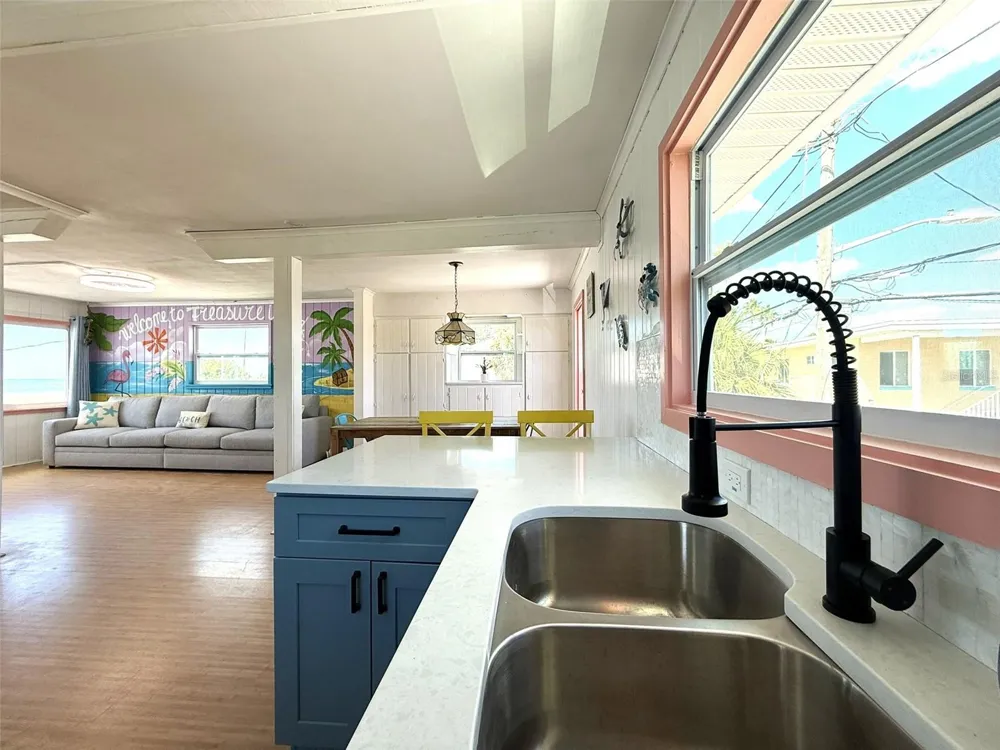 12609 SUNSHINE LANE Treasure Island, FL 33706