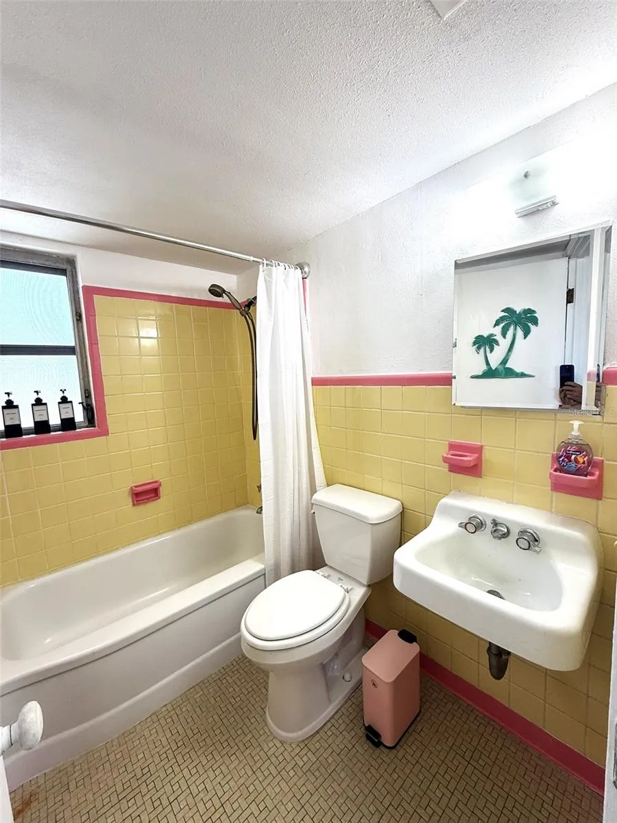 12609 SUNSHINE LANE Treasure Island, FL 33706