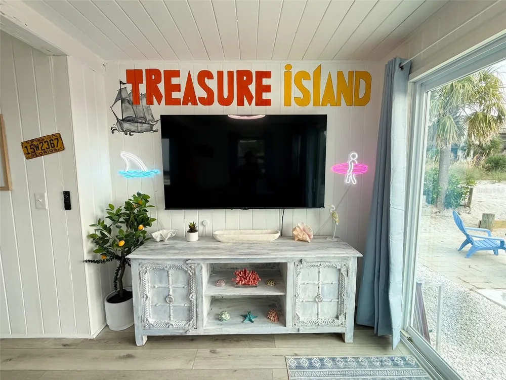12609 SUNSHINE LANE Treasure Island, FL 33706