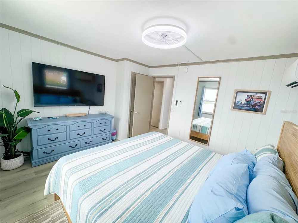 12609 SUNSHINE LANE Treasure Island, FL 33706