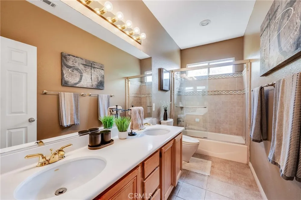 6137 Ridgemont La Verne, CA 91750