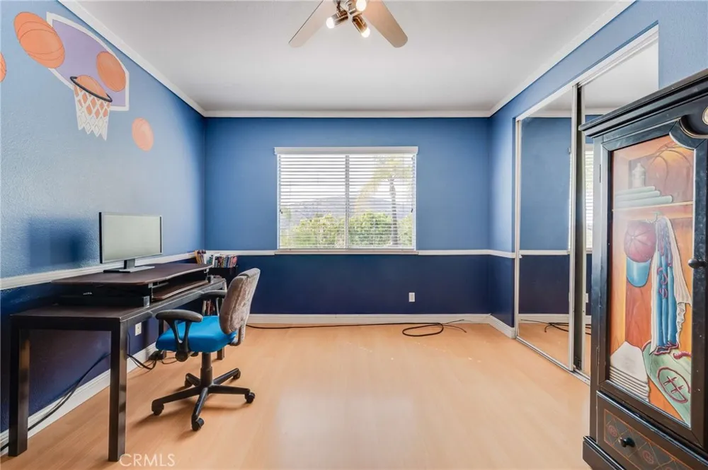 6137 Ridgemont La Verne, CA 91750