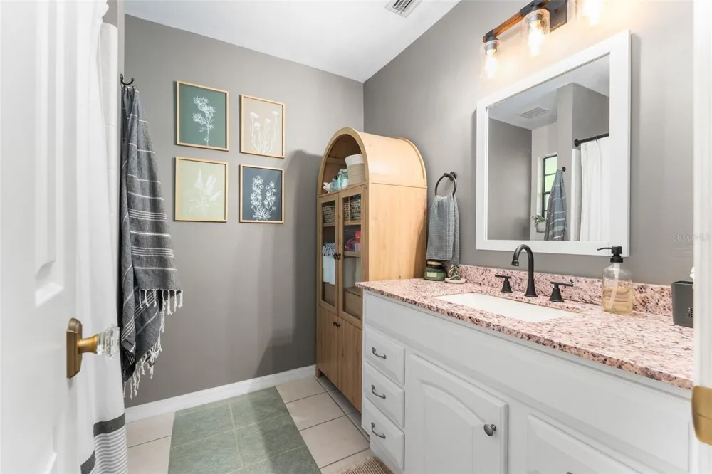 3724 NW 53RD TERRACE Gainesville, FL 32606