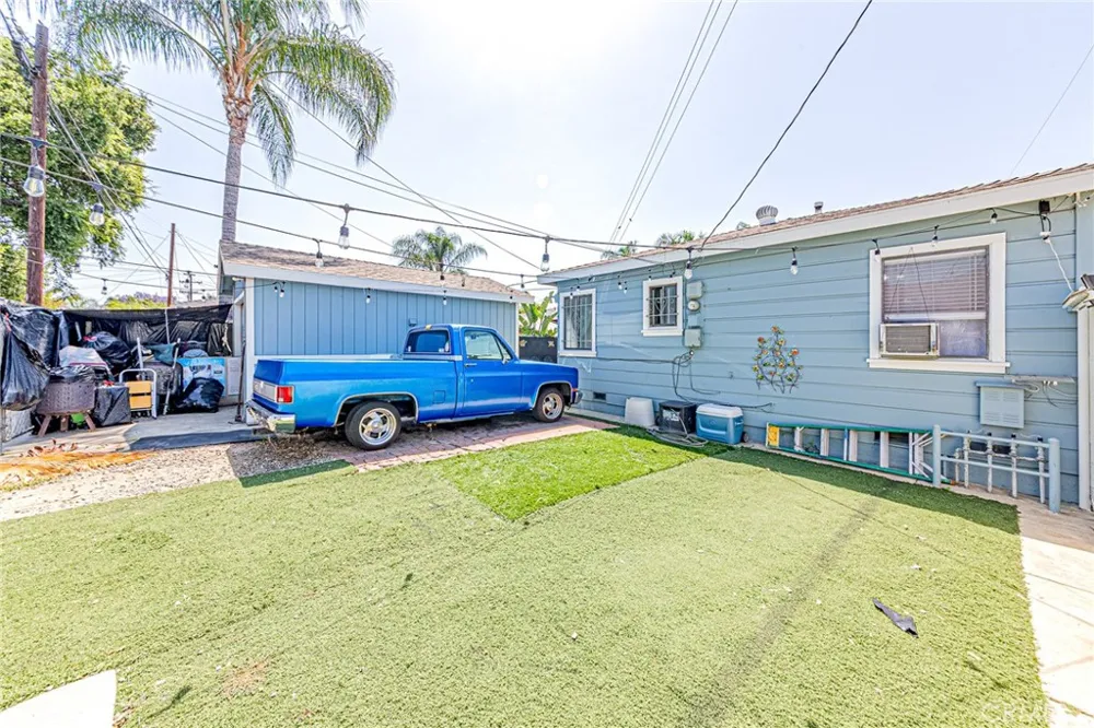 1060 S Rebecca Pomona, CA 91766