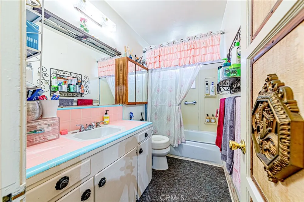 1060 S Rebecca Pomona, CA 91766