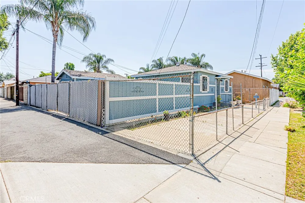 1060 S Rebecca Pomona, CA 91766