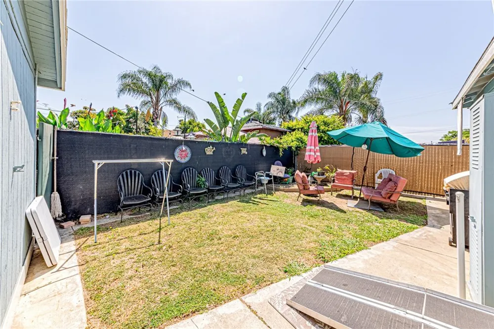 1060 S Rebecca Pomona, CA 91766