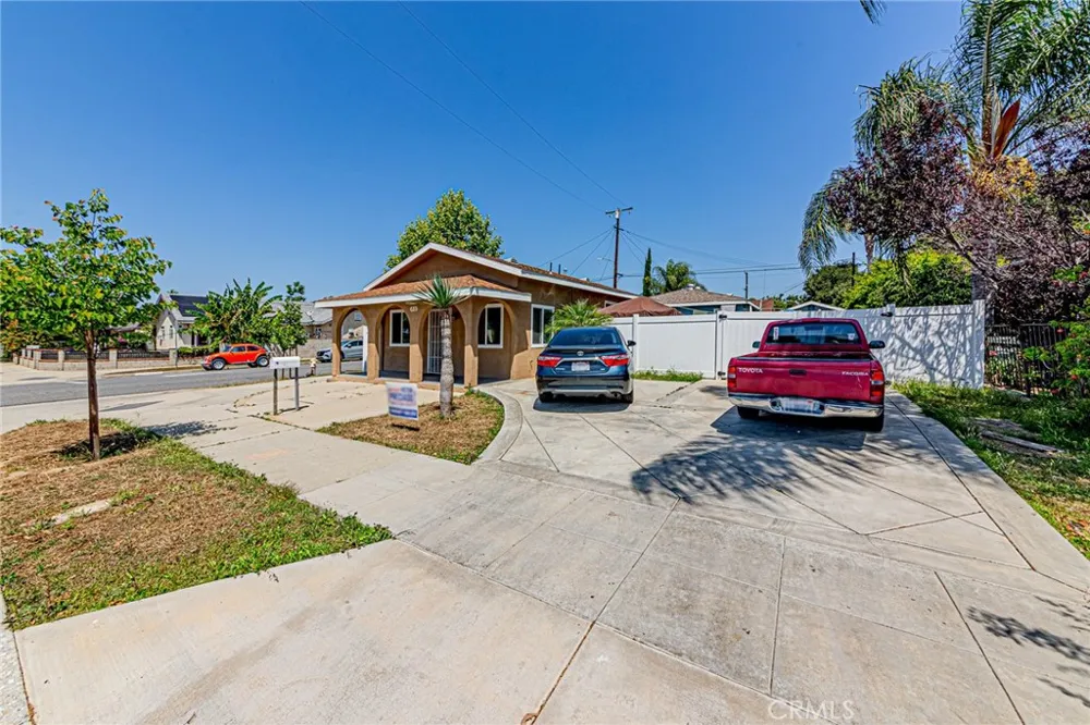 1060 S Rebecca Pomona, CA 91766