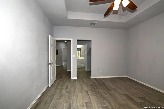 870 W Southcross Blvd San Antonio, TX 78211