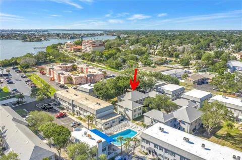 6960A SUNSET DRIVE S #1B