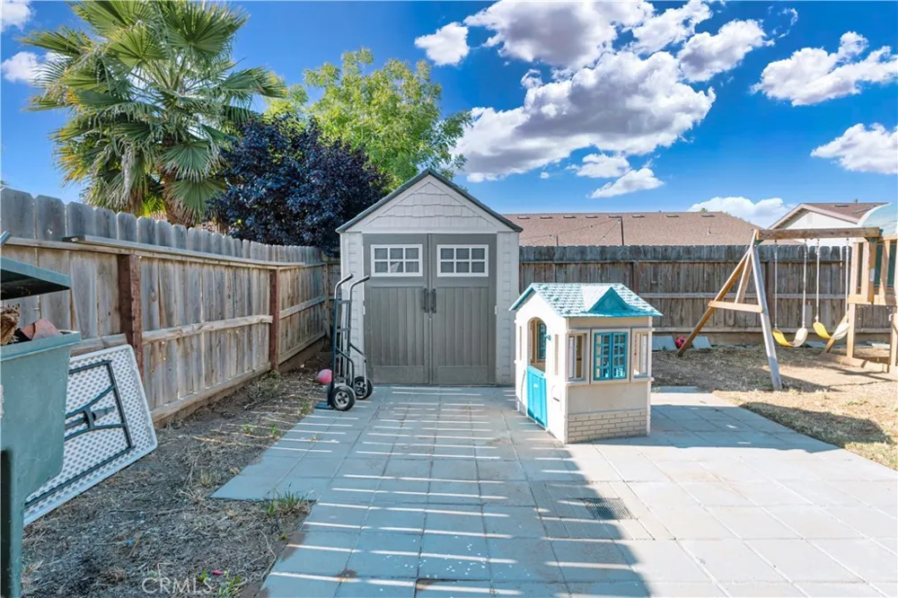 7443 Ensminger Visalia, CA 93291