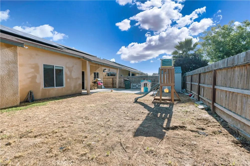 7443 Ensminger Visalia, CA 93291