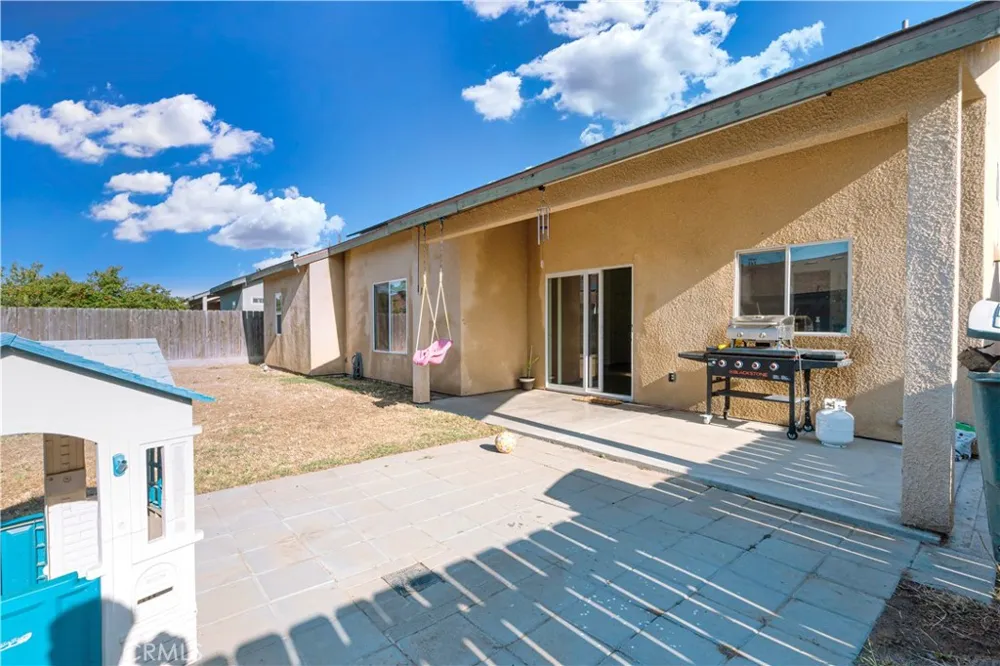 7443 Ensminger Visalia, CA 93291