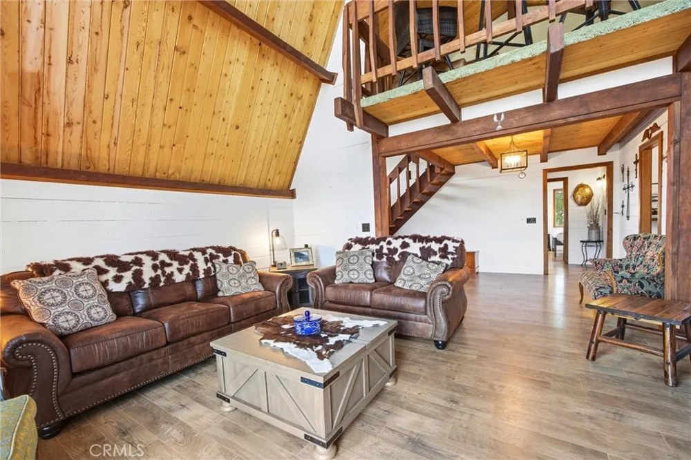 24300 Woodbine Court Tehachapi, CA 93561