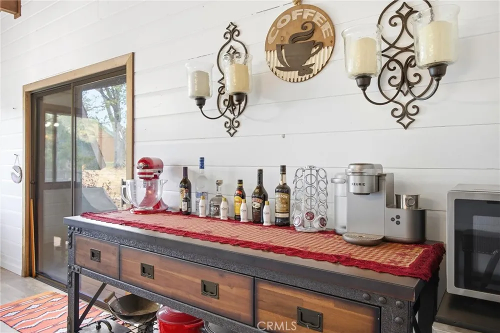 24300 Woodbine Court Tehachapi, CA 93561