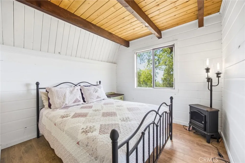 24300 Woodbine Court Tehachapi, CA 93561