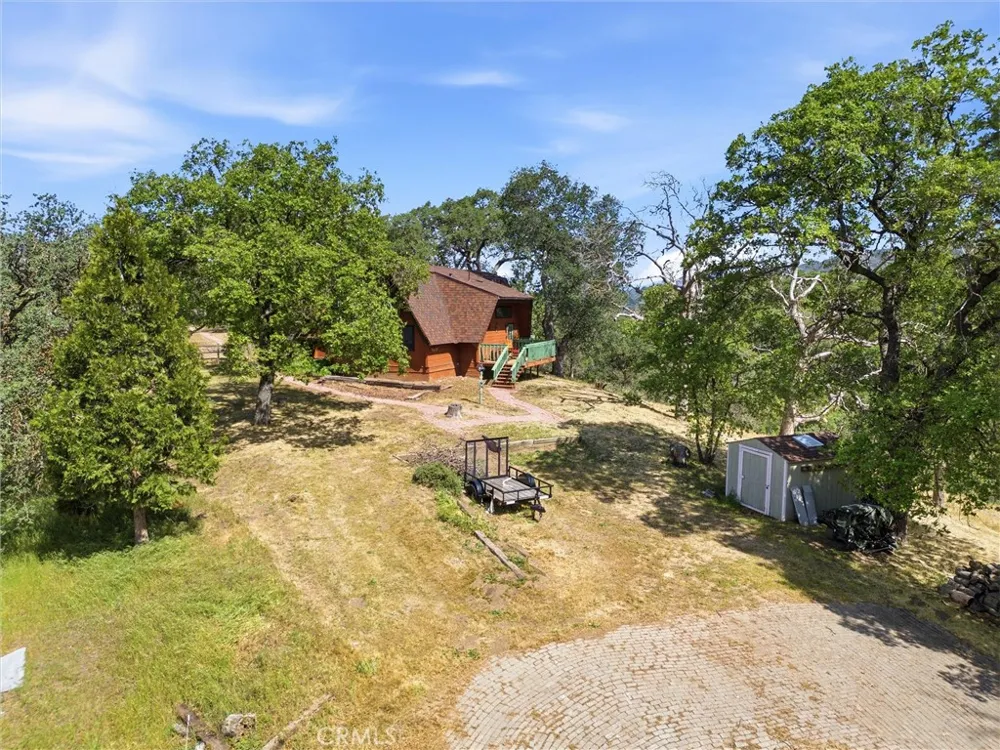 24300 Woodbine Court Tehachapi, CA 93561