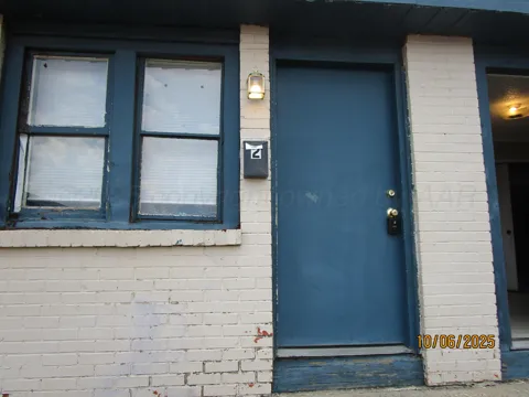 607 W Wilson, 2