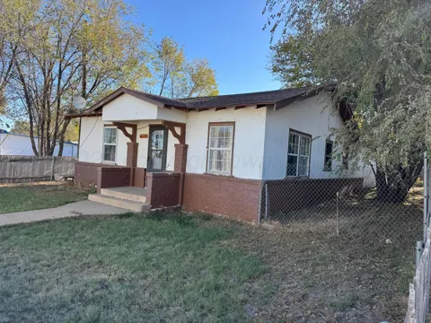 406 E 2nd Street
