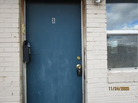 607 W Wilson, 8