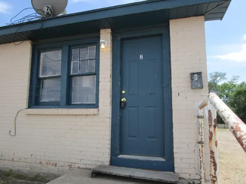 607 W Wilson, #7