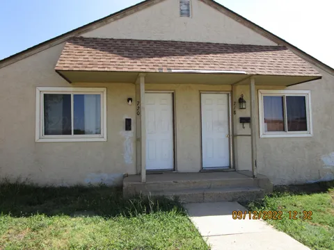 720 Deahl Street