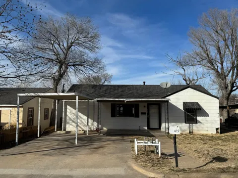 419 E Cheyenne Avenue