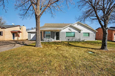 1009 Cherry Avenue
