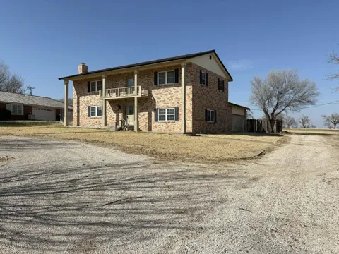 13 Glenbrook Drive