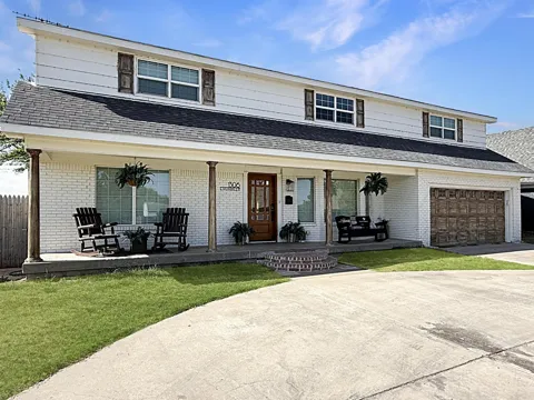 1306 Evergreen Street
