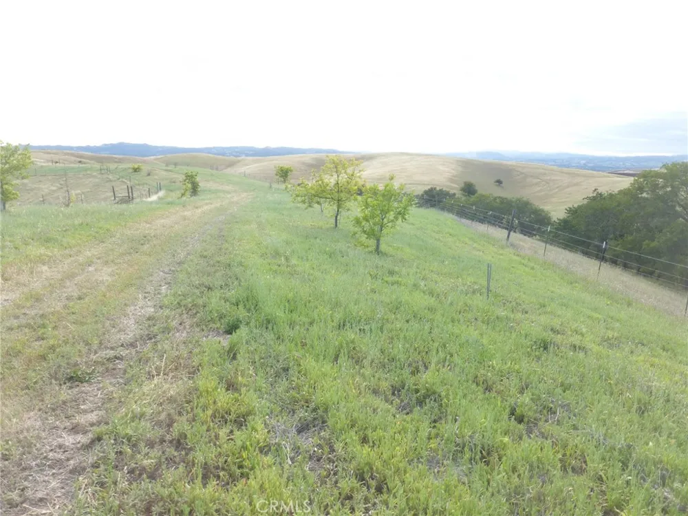2750 Raptor Ridge Trail Templeton, CA 93465