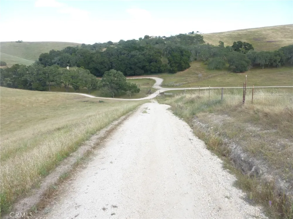 2750 Raptor Ridge Trail Templeton, CA 93465
