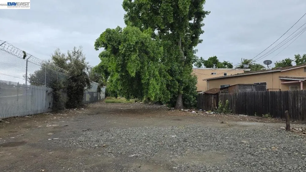 218 Valle Vista Ave Hayward, CA 94544