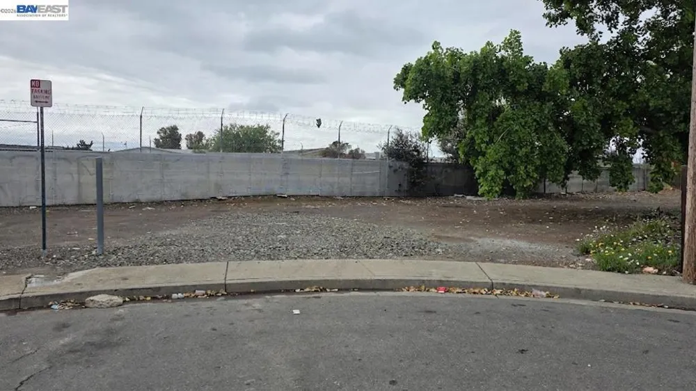 218 Valle Vista Ave Hayward, CA 94544