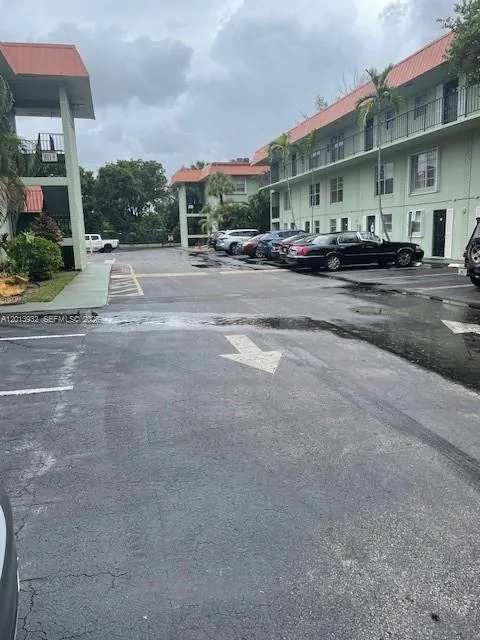 807 W Oakland Park Blvd #G2 Oakland Park, FL 33311