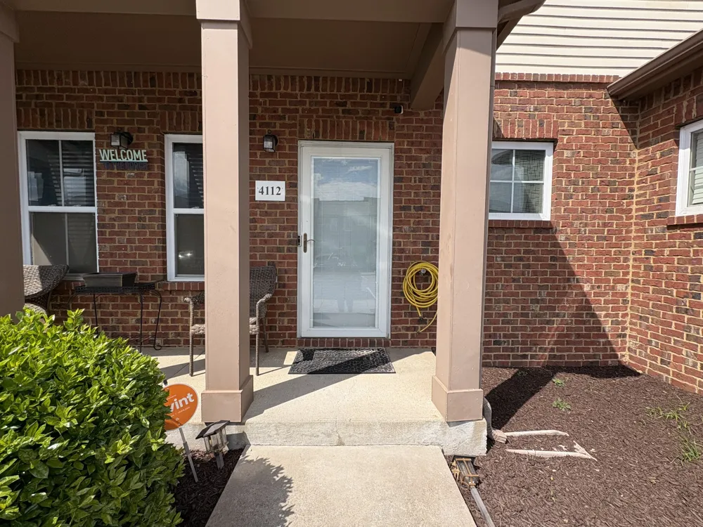 4112 George Buchanan Dr La Vergne, TN 37086