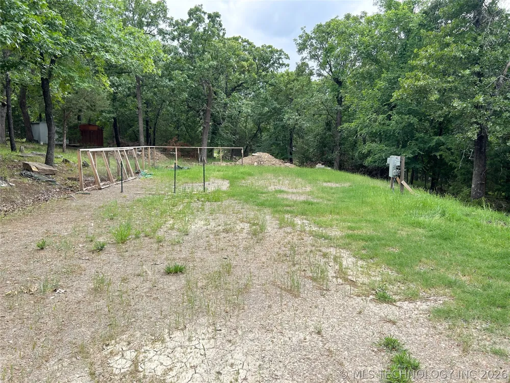 18 Inola Court Canadian, OK 74425