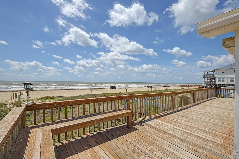 16505 Jamaica Beach Road Jamaica Beach, TX 77554