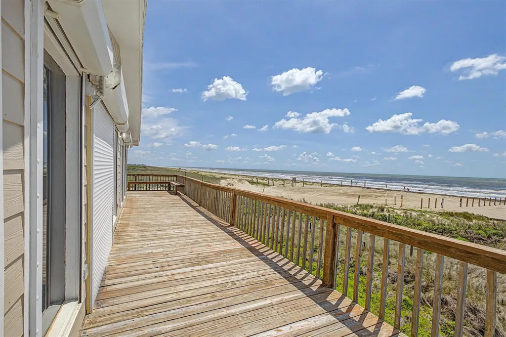 16505 Jamaica Beach Road Jamaica Beach, TX 77554