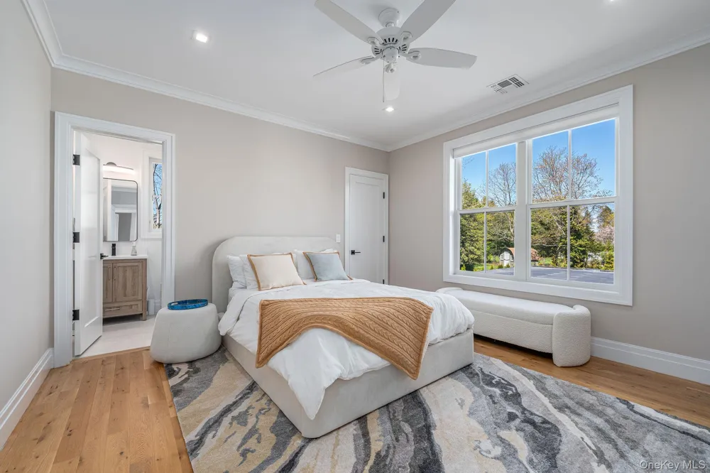 1665 Glenn Road Southold, NY 11971
