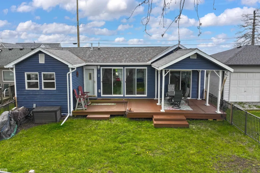 6334 Marina Drive Clay Township, MI 48001